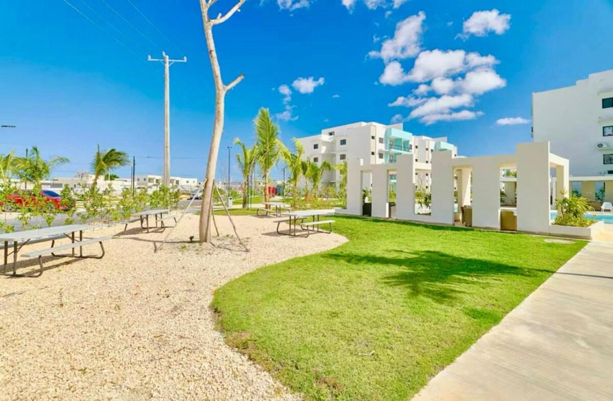 Palm Vibe - Downtown Apartment *